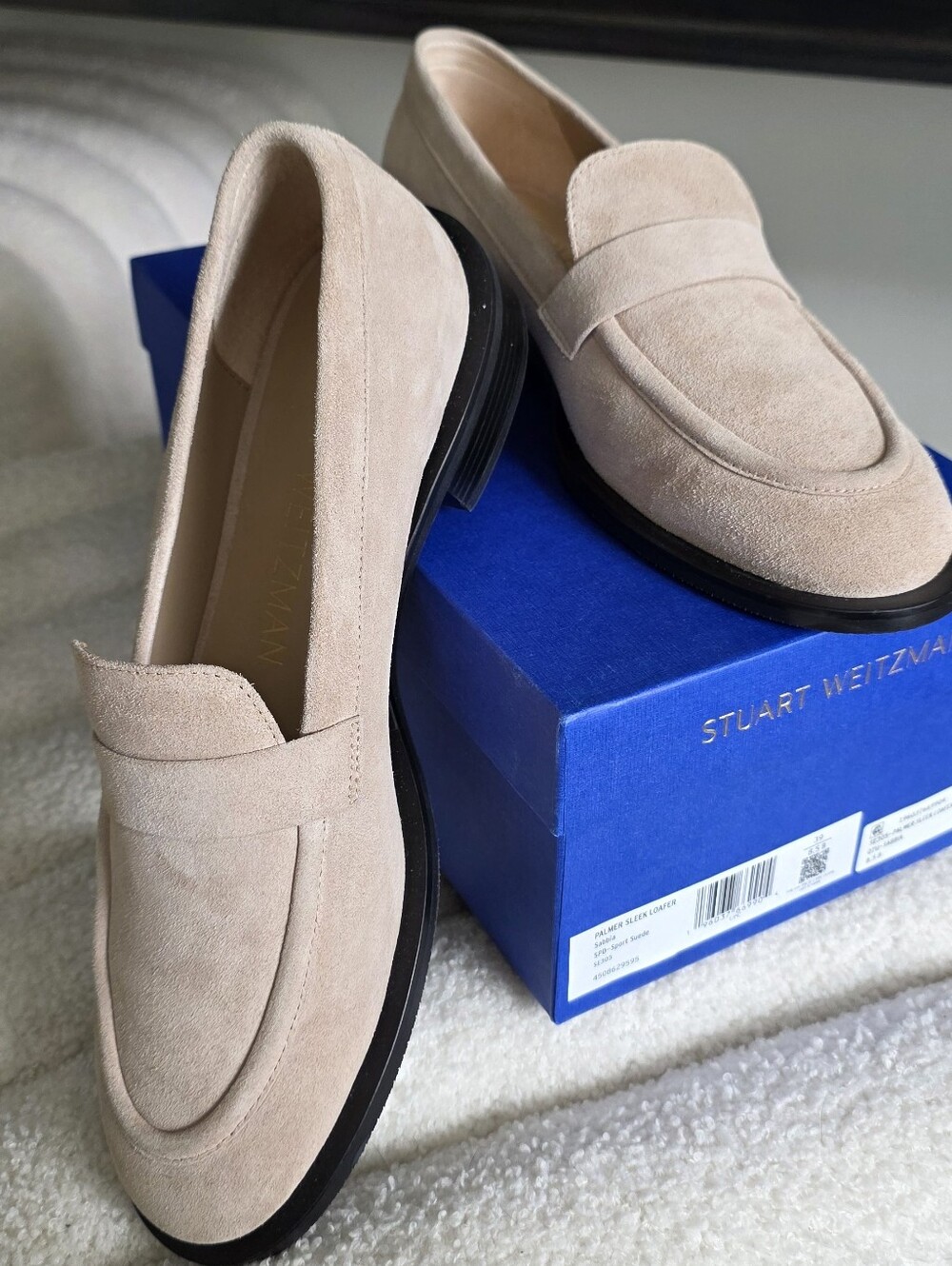 Stuart Weitzman Beige Suede PALMER Penny Loafers - Women - Size 39 Or 8.5